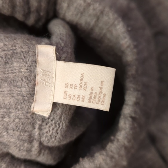 H&M | Cable Knit Sweater - Picture 3 of 4